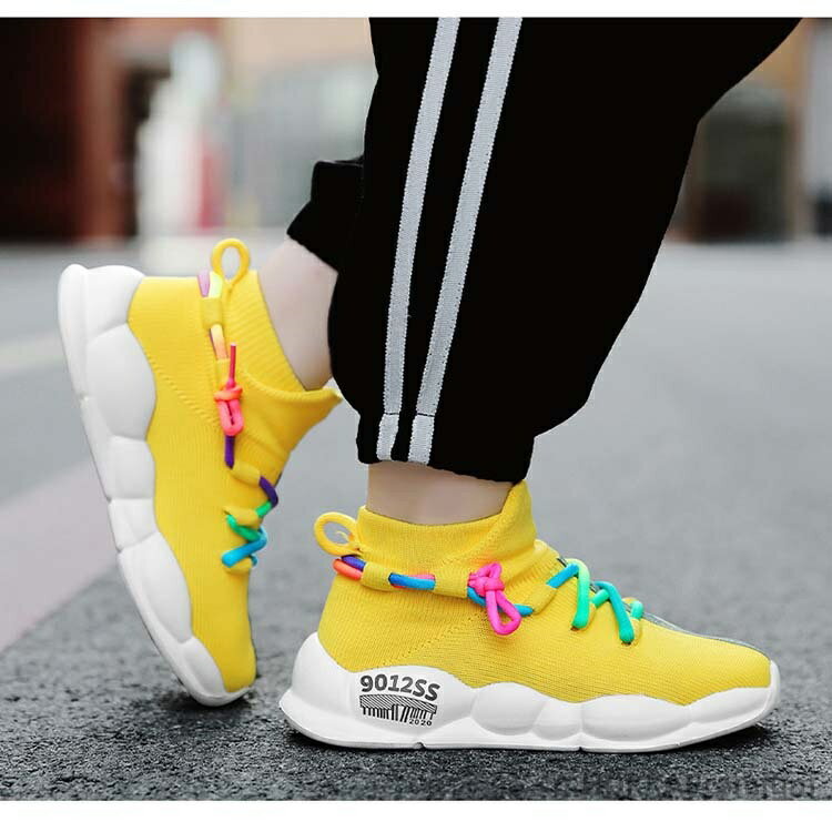 【送料無料】キッズ スニーカー 男の子 女の子 ジュニア シューズ 子供靴 スポーツ シューズ アウトドア ランニング 運動靴 ボーイズ 軽量 ウォーキングシューズ 春 夏 秋 通気 防滑 通