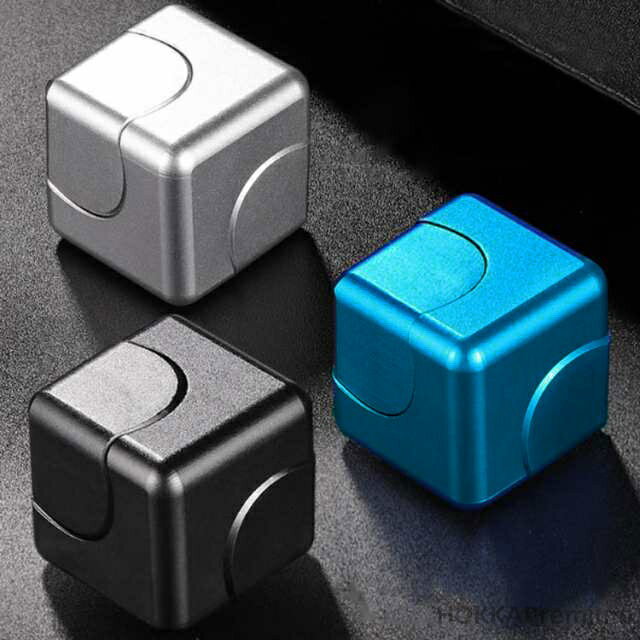 【送料無料】キューブハンドスピナー ハンドスピナー キューブスピナー キューブ型 おもちゃ アルミ合金 指遊び 小型 ストレス解消 ひま潰し おもちゃ 玩具 面白い グッズ