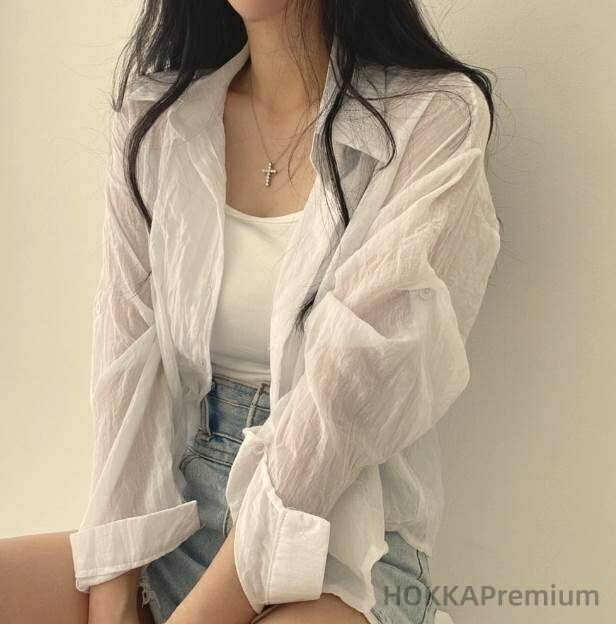 【送料無料】ストレート 襟付き 二の腕カバー 長袖 裾短め 短丈トップス ショート丈 夏 白トップス 白シャツ ブラウス シャツ レディース