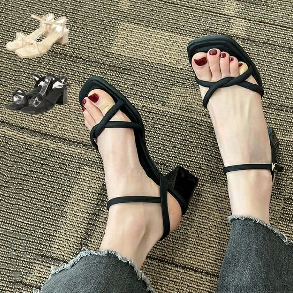 【送料無料】ブラック ベージュ レディース 靴 シューズ 黒 歩きやすい レザー調 チャンキーヒール 太ヒール ストラップサンダル