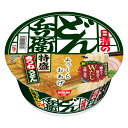 賞味期間：製造より6ヶ月 原材料：油揚げめん（小麦粉（国内製造）、植物油脂、食塩、植物性たん白、こんぶエキス、大豆食物繊維、糖類）、かやく（味付油揚げ、かまぼこ）、スープ（食塩、魚介調味料、粉末しょうゆ、魚粉（かつお、さば、いわし）、糖類、ねぎ、七味唐辛子、デキストリン、こんぶ粉末、こんぶ調味料）／加工でん粉、調味料（アミノ酸等）、増粘剤（アラビアガム）、炭酸Ca、リン酸塩（Na）、カラメル色素、香料、酸化防止剤（ビタミンE）、香辛料抽出物、乳化剤、パプリカ色素、チャ抽出物、ビタミンB2、ビタミンB1、クチナシ色素、ベニコウジ色素、（一部に小麦・乳成分・ごま・さば・大豆・ゼラチンを含む） 栄養成分表示：[1食 (130g) 当たり] 熱量：560kcal 　めん・かやく: 516kcal 　スープ: 44kcal たんぱく質：12.6g 脂質：22.2g 炭水化物：77.4g 食塩相当量：7.6g 　めん・かやく: 2.4g 　スープ: 5.2g ビタミンB1：0.25mg ビタミンB2：0.24mg カルシウム：257mg丸大豆醤油のうまみと、 昆布とかつおのWだしが上品に調和した、 だしのうまみが後を引く味わい深いつゆと 丸大豆100％使用のおあげが特長の特盛きつねうどん。