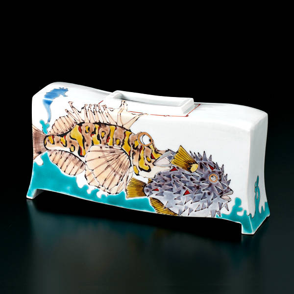 乐天商城 - 山近泰 九谷焼花器（花瓶）魚紋 AP8-7029