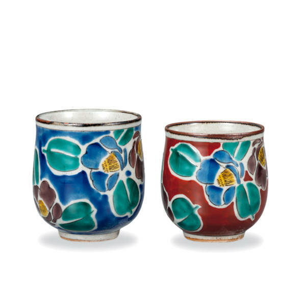 九谷焼 幸洋窯組湯呑み（夫婦湯呑）吉田屋風山茶花 赤紺 AP8-0517