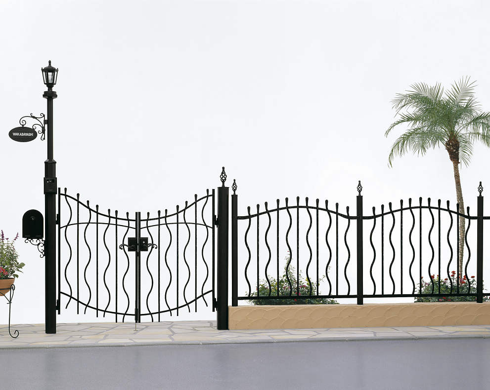 YKKAPガーデンエクステリア 門扉 トラディシオン 8型 両開き[門柱セット]：[幅800mm×高1200mm]