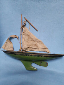 【送料無料】ホビー　模型車　車　レーシングカー ビンテージヨットvintage triang jouets metal coque..