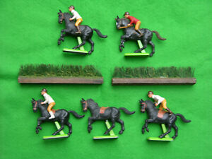 【送料無料】ホビー　模型車　車　レーシングカー マルチbritains horse racing, multiannonce