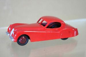 ホビー　模型車　車　レーシングカー ジャガーカットdinky 157 jaguar xk120 coupe rouge restaure mv