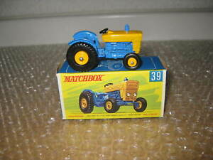 ホビー　模型車　車　レーシングカー マッチボックスフォードトターmatchbox no 39 ford tracteur dans neuf dans sa boites673