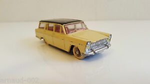 ホビー　模型車　車　レーシングカー フィアットファミリーdinky toys 548 fiat 1800 familiale