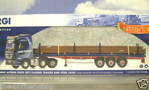 【送料無料】ホビー　模型車　車　レーシングカー コーギーメルセデスベンツアクトロスベッドスチール..