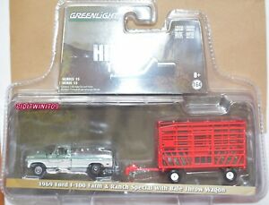 【送料無料】ホビー　模型車　車　レーシングカー フォードベールワゴンgreenlight 1969 ford f100 ferme amp; ranch special avec bale lance wagon