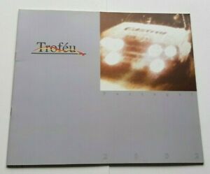 ホビー　模型車　車　レーシングカー カタログページcatalogue trofeu annee 2002 27 pages