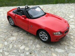 【送料無料】ホビー　模型車　車　レーシングカー カブリオレモデルミニチュアカーbmw z4 cabriolet rouge kinsmart jouet modele 132 miniature voiture cadeau open