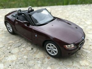 【送料無料】ホビー　模型車　車　レーシングカー カブリオレブラウンモデルミニチュアドアbmw z4 cabriolet marron kinsmart jouet modele 132 miniature voiture open doors