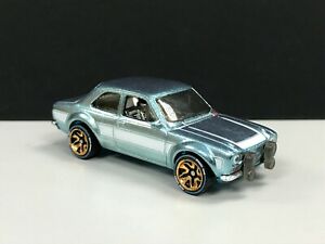 ホビー　模型車　車　レーシングカー ホットホイールフォードエスコート2019 hot wheels id 70 ford escort rs1600 id ,blue loose