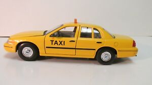 ̵ۥۥӡϷ֡֡졼󥰥 եɥӥȥꥢߥ˥奢welly 1999 ford crown victoria taxi jaune voiture 124 echelle miniature dc2396