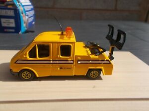 【送料無料】ホビー 模型車 車 レーシングカー フォードトランジットボックス91820 ford transit rac bon etatcret