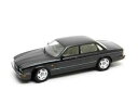 【送料無料】ホビー 模型車 車 レーシングカー ジャガースケールスケールモデルjaguar xj r x300 1995 en noir echelle 118...