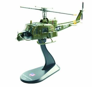 【送料無料】ホビー 模型車 車 レーシングカー ベルダイカストヘリコプターモデルbell uh1b huey diecast 172 helicopter model amercom hy1