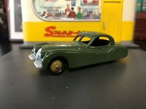 【送料無料】ホビー　模型車　車　レーシングカー レトロジャガーカットdinky retro moule sous pression jaguar xk120 coupe