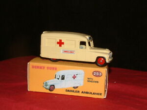 ホビー　模型車　車　レーシングカー ボックスdinky toys 253 daimler ambulance restaure avec repro box