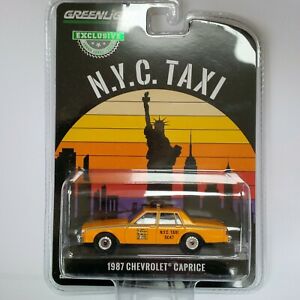 【送料無料】ホビー　模型車　車　レーシングカー シボレーカプリスタクシーgreenlight hobby exclusives 1987 chevrolet ca nyc taxi