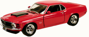 【送料無料】ホビー　模型車　車　レーシングカー フォードマスタングボスレッド1970 ford mustang boss red 124 motormax