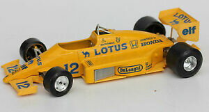 【送料無料】ホビー　模型車　車　レーシングカー レースカーロータスjouet ancien voiture de course burago lotus 97 t 124 l 20 cm