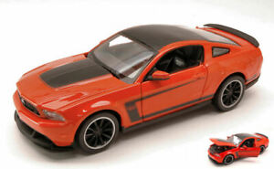 【送料無料】ホビー　模型車　車　レーシングカー フォードムスタングボスオレンジモデルford mustang boss 302 2011 orange 124 model 31269o maisto