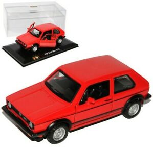 【送料無料】ホビー　模型車　車　レーシングカー フォルクスワーゲンフォルクスワーゲンゴルフドアオートモデルvw volkswagen golf 1 gti rouge 3 portes 19741983 132 bburago modele auto a od