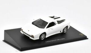 【送料無料】ホビー　模型車　車　レーシングカー ランボルギーニスケールlamborghini, p 140, 1988, white, 143 scale, mag jt56