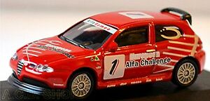 ホビー　模型車　車　レーシングカー アルファロメオアルファ＃モデルalfa romeo 147 gta europeen alfa challange 1 rouge red 187 schuco