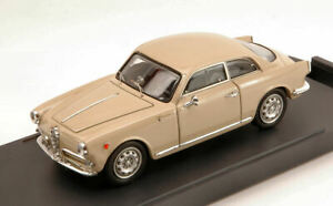 【送料無料】ホビー　模型車　車　レーシングカー ミニチュアスケールアルファスプリントダイカストeminiature voiture echelle 143 alfa giulietta sprint diecast modelisme coche