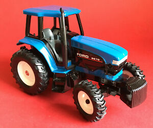 ホビー　模型車　車　レーシングカー フォードトターannees 1990 ertl britains ford 8670 tracteur no313 near comme neuf