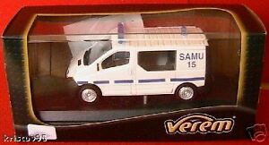 【送料無料】ホビー　模型車　車　レーシングカー ルノーリリーフrenault trafic samu verem 290 150 solido 1er secours