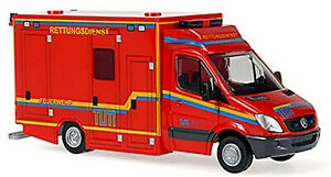 mercedes benz sprinter rtw ming werkfeuerwehr tum munich 187 rietze 61575メルセデスベンツスプリンターミュンヘン※注意※NYからの配送になりますので2週間前後お時間をいただきます。人気の商品は在庫が無い場合がございます。ご了承くださいませ。サイズの種類の商品は購入時の備考欄にご希望のサイズをご記載ください。　携帯メールでの登録ですと楽天からのメールが届かない場合がございます。