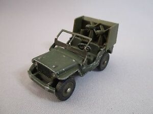 ホビー　模型車　車　レーシングカー ジープホチキスミサイルフランスaf383 dinky toys jeep hotchkiss willys lance missiles meccano france ref 80b ww2