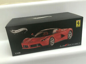 【送料無料】ホビー　模型車　車　レーシングカー エリートフェラーリフェラーリhotwheels elite 143 ferrari laferrari ferrari boxed