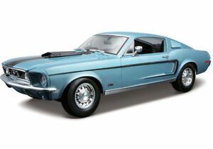 【送料無料】ホビー 模型車 車 レーシングカー フォードマスタングコブラジェット118 maisto ford mustang cobra jet 1968bluebleu