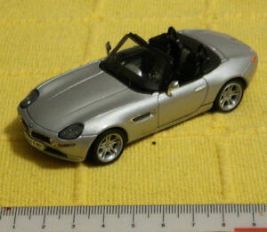 【送料無料】ホビー　模型車　車　レーシングカー ジェームスボンドbmw z8 deportivo descapotable 007 james bond 143
