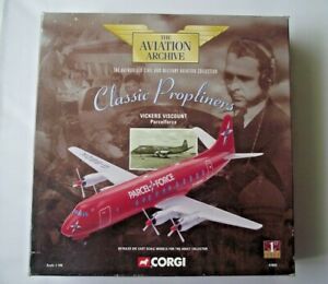 【送料無料】ホビー　模型車　車　レーシングカー コーギーアーカイブクラシックビッカース