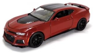 【送料無料】ホビー　模型車　車　レーシングカー シボレーカマロモデル2017 chevrolet camaro zl1 maisto modele auto 124