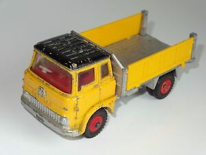 【送料無料】ホビー 模型車 車 レーシングカー ベッドフォード* s dinky bedford tk tipper 435