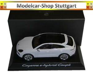 ホビー　模型車　車　レーシングカー ポルシェカイエンハイブリッドホワイトporsche cayenne e hybrid coupe blanc norev 143 wap0203170k neuf