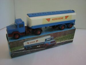 【送料無料】ホビー　模型車　車　レーシングカー プロモーショントラックユニックパットtres beau et rare camion promotionnel unic 190 pat 26 kerosene