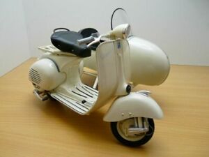 【送料無料】ホビー 模型車 車 レーシングカー サイドside car vespa 150lt piaggio 16