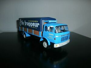 ホビー　模型車　車　レーシングカー トラックcamion berliet grk 10 le trappeur 143e