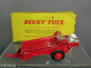 【送料無料】ホビー 模型車 車 レーシングカー モデルマッシーボックスホイールハリススプレッダーdinky toys modele 321 masseyharris epandeur a rare rouge roues en parfait etat, dans sa boite