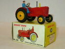 【送料無料】ホビー 模型車 車 レーシングカー マッセイファーガソントタースマートモデルnouvelle annoncedinky 300 massey fer...