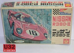 【送料無料】ホビー　模型車　車　レーシングカー クラウンキットfn crown 137 100 kit 132 nissan r380ii